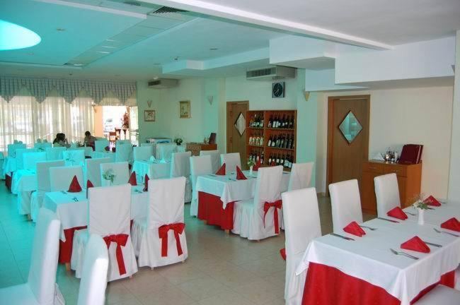 Hotel Seasons Tryavna Esterno foto
