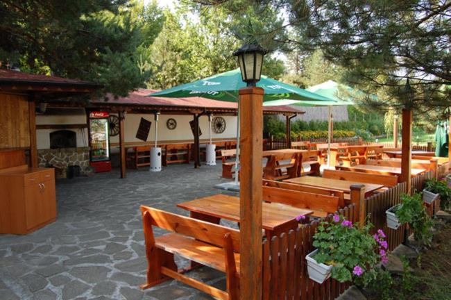 Hotel Seasons Tryavna Esterno foto