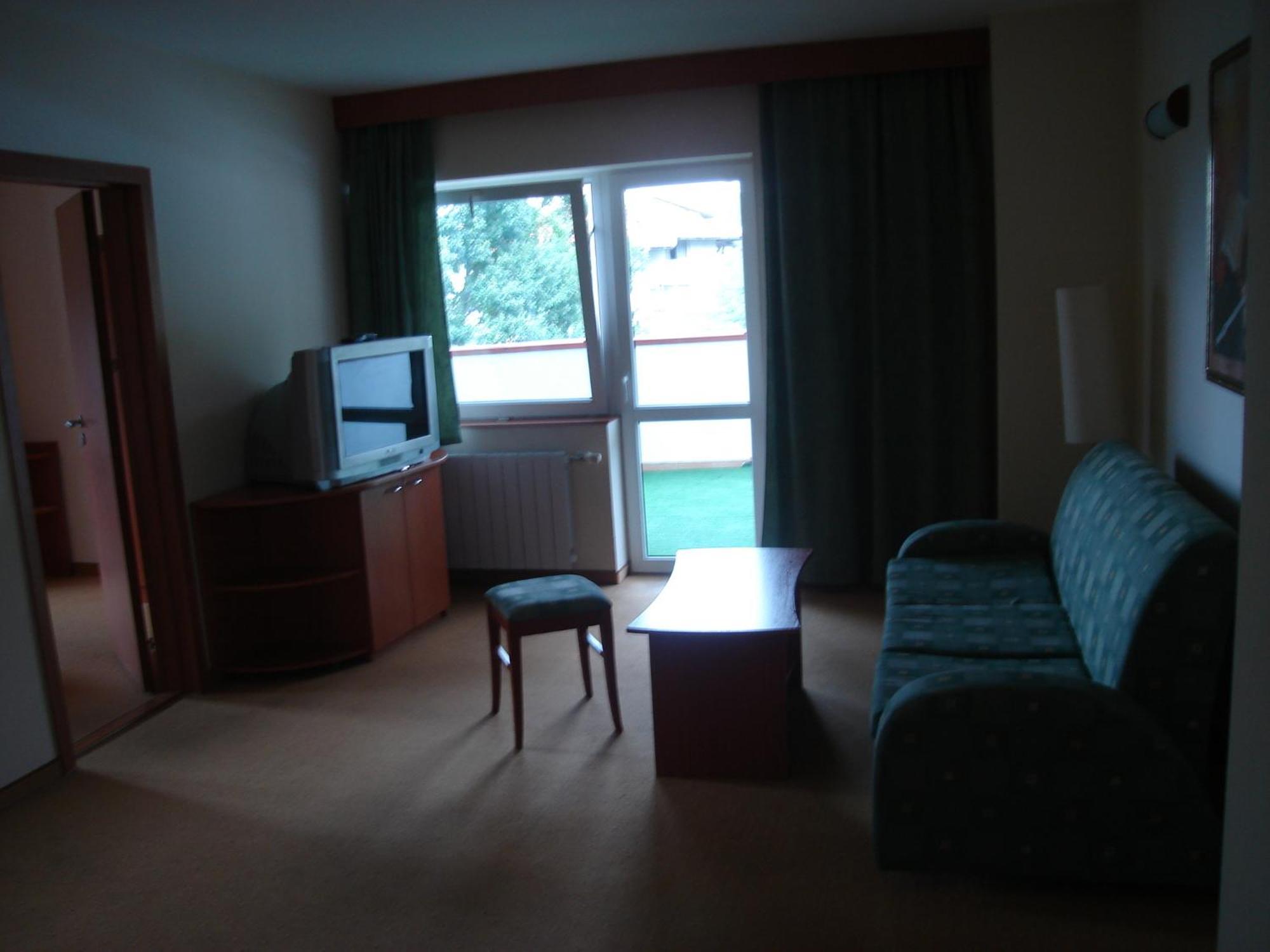 Hotel Seasons Tryavna Esterno foto